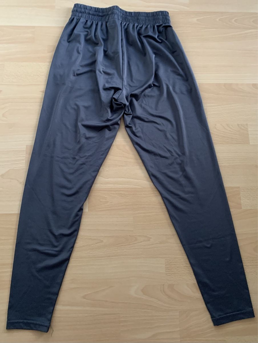 Leggings: Coole Turnhose Gr. XS – Usato da Hünenberg See venduto da spartakus02 1