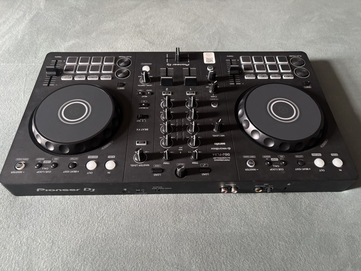 Pioneer Mischpulte: Pioneer DJ DDJ-FLX4 Controller used – Gebraucht aus Zürich von jan-TGC