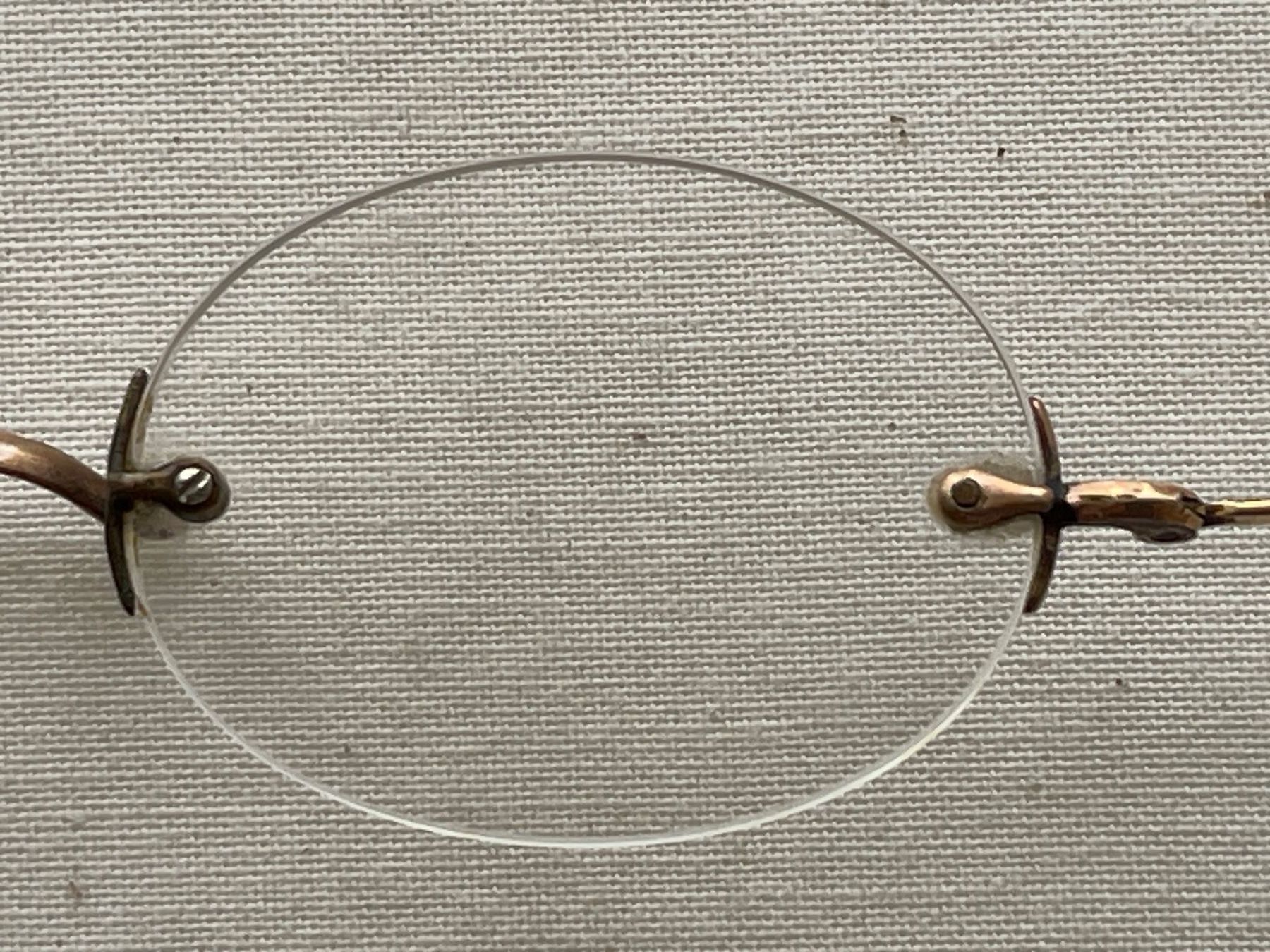 Brillen & Gläser: Alte Brille um 1920 mit Originaletui – Gebraucht aus Hinwil von Dts100 7