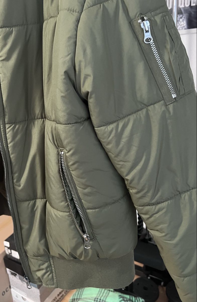 Giacche: Urban Classics BASIC QUILT BOMBER JACKET - Bomberjacke - oli – Usato da Emmenbrücke venduto da ThomiE01 2