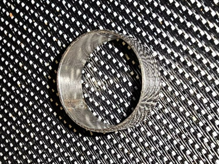 Anelli: AISI Ring, Edelstahl Ring mit 2-Streifen-Muster. Gr. 23 – Nuovo (secondo la descrizione) da Münchenbuchsee venduto da babilibern 1
