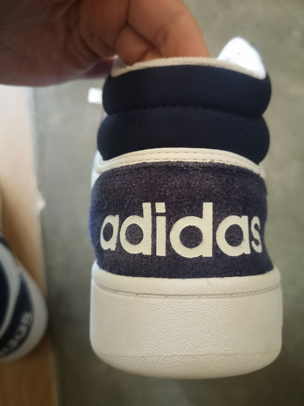 Adidas Scarpe da uomo: Adidas HOOPS Gr. 42,5 (US 9) – Usato da Bachenbülach venduto da magic.fly 3