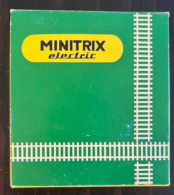 Trains électriques: Minitrix sinal rouge-vert – Neuf avec emballage d'origine à Le Locle par Sam54