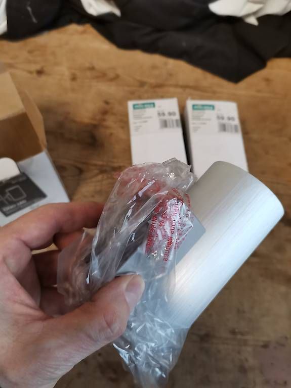 Lampes: LED Wandleuchte Ono, Wandleuchte LED – D'occasion à Wiedlisbach par materialkreislauf 3