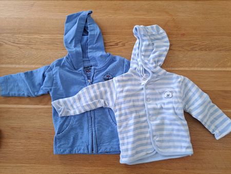 lot de 2 sweat taille 62