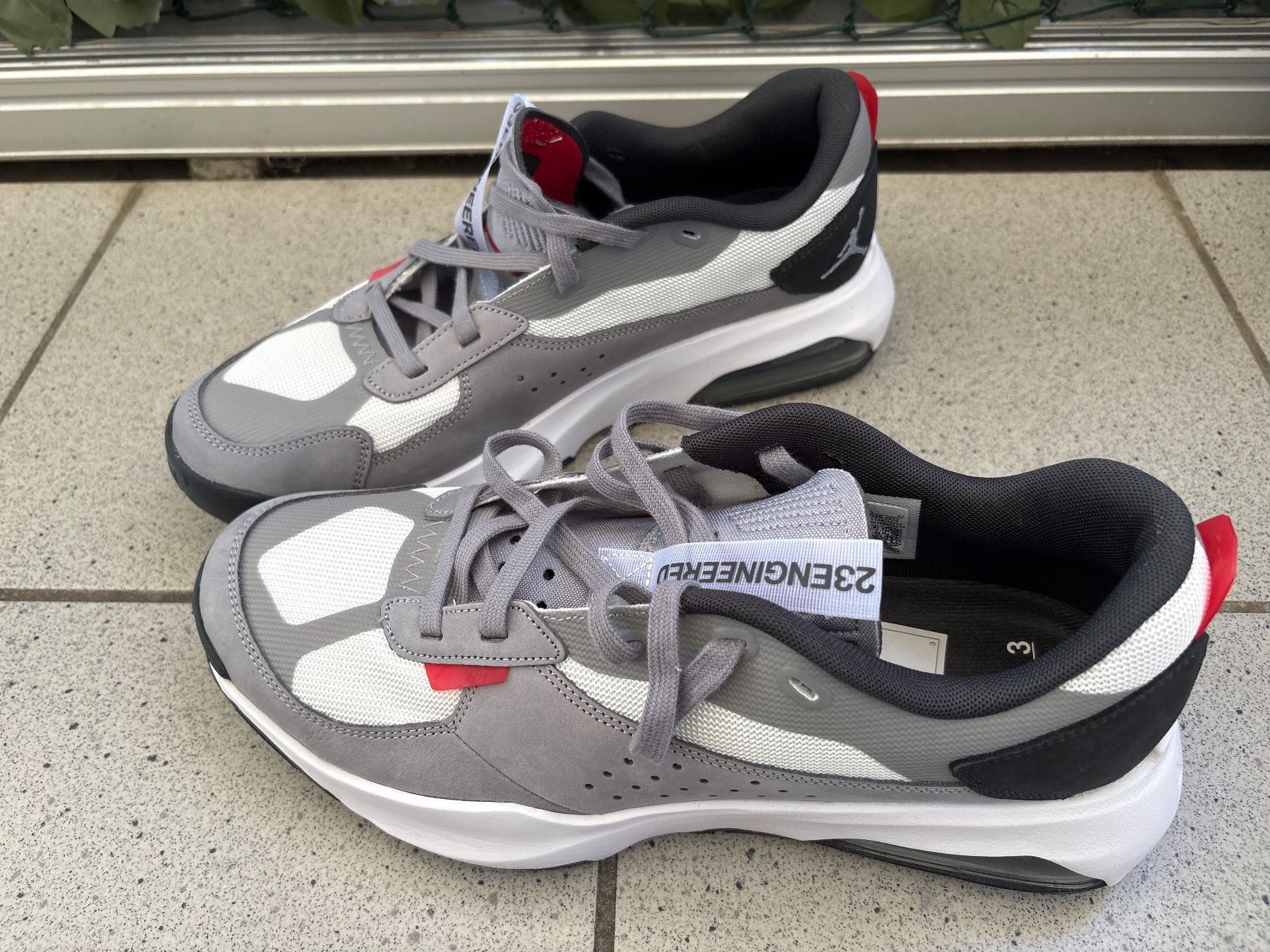 Jordan Scarpe da uomo: Jordan Sneakers grau Grösse 47,5 NEU – Nuovo (secondo la descrizione) da Olten venduto da Chiquita32