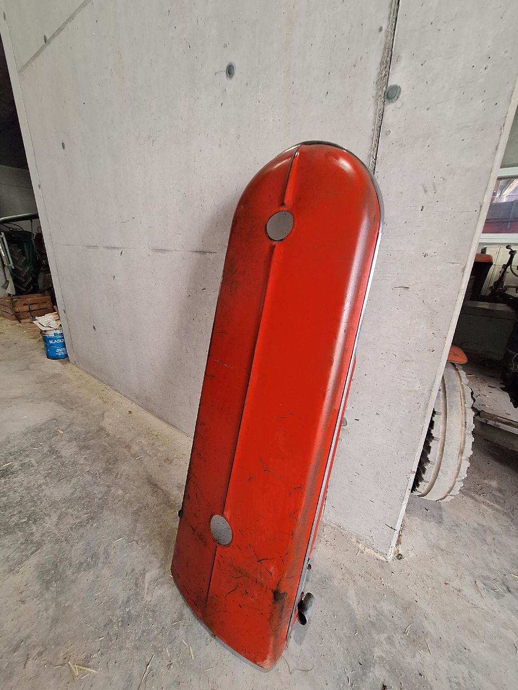 Hürlimann Trattori: Hürlimann Motorhaube – Usato da Elgg venduto da lambo1060