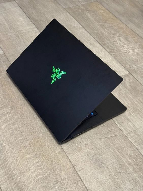 Razer Notebooks: Razer Blade 14 AMD 6900 HX/RTX 3070ti OVP Top Zustand!! – Gebraucht aus Neerach von mur_dwg9 1