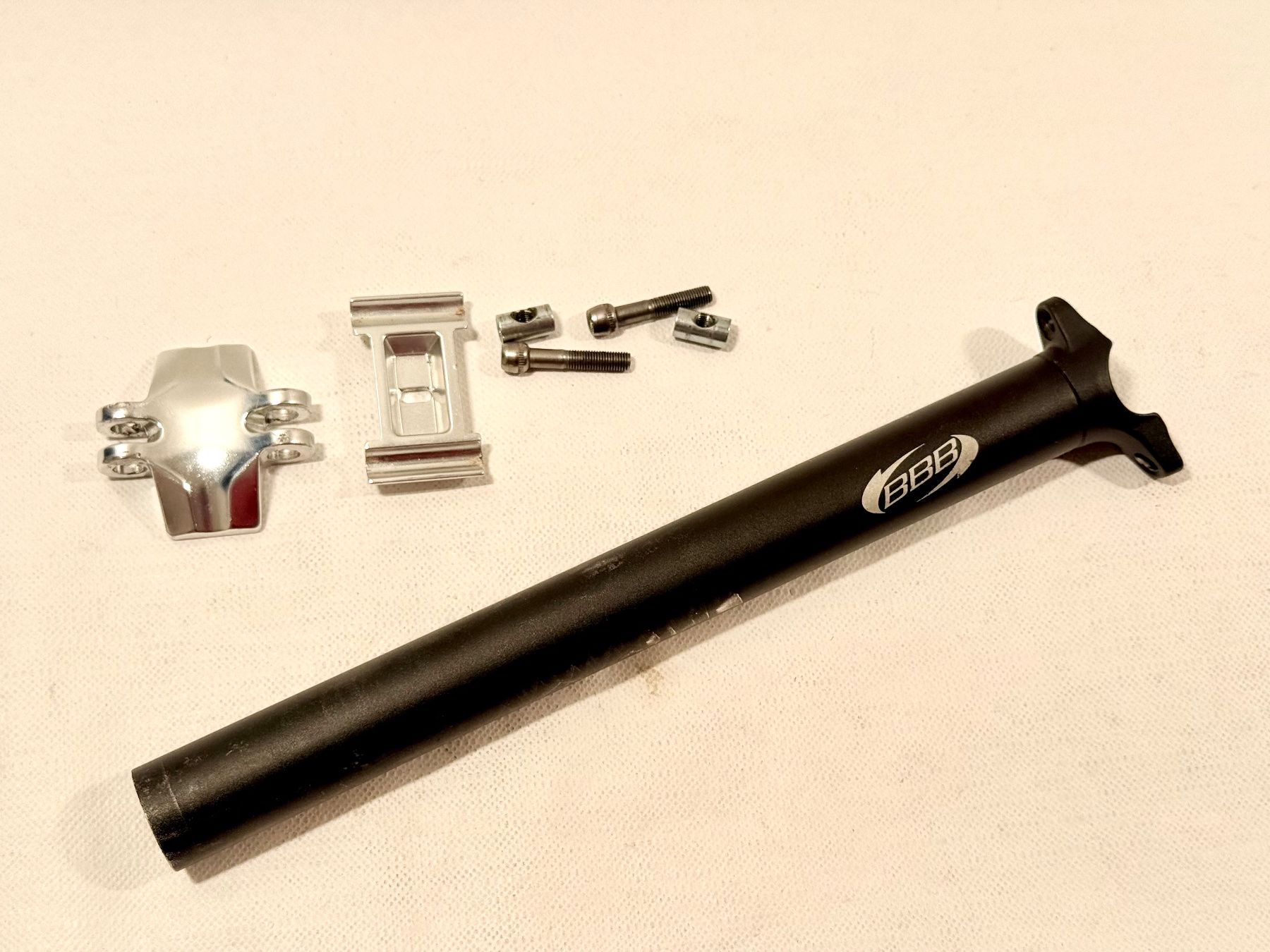 BBB Cycling Pezzi di ricambio: BBB SATTELSTÜTZE Seat Post 27.2mm / 2601 – Usato da Luzern venduto da bikeandbeltcom 1
