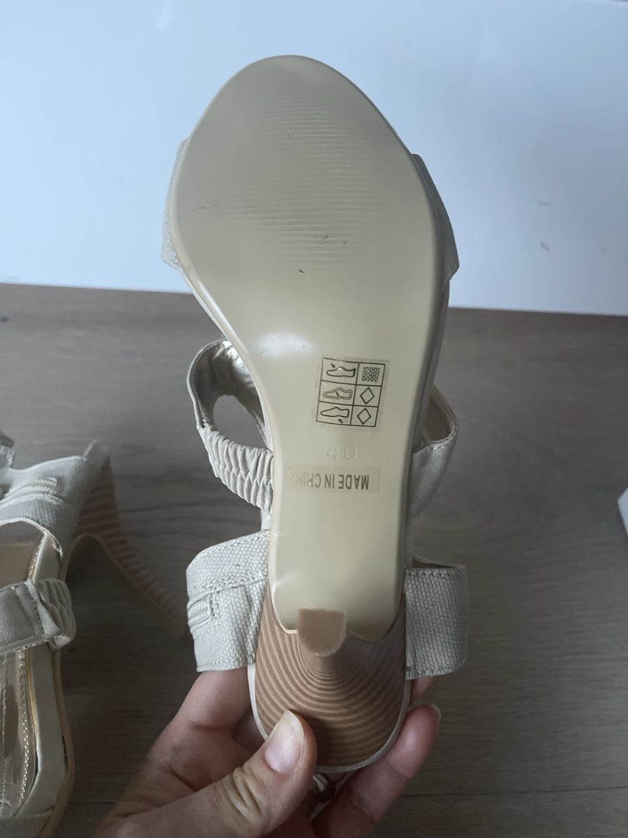 Damenschuhe: NEUE Elegante High Heels Gr. 40 beige Stiletto – Neu und originalverpackt aus Meilen von Golfer04 8