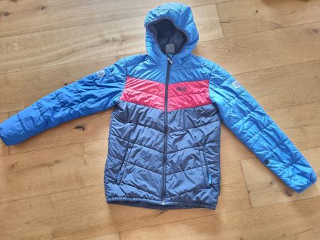 Jack Wolfskin Jacke Gr 164 leicht und trotzdem warm