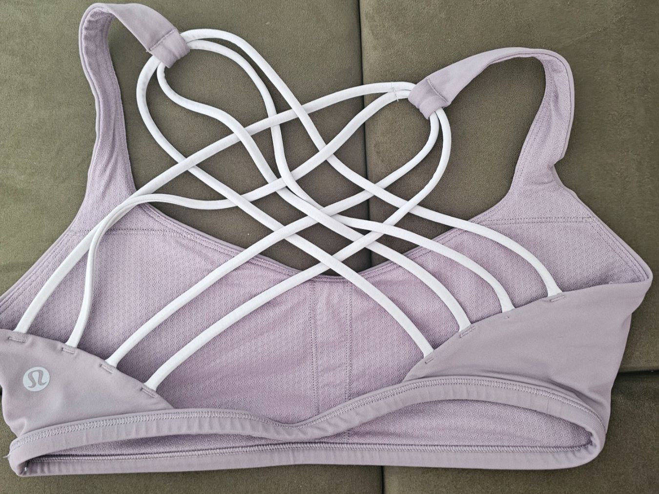Lululemon Top: Lululemon Sport BH – Usato da Zürich venduto da yasemiin 1