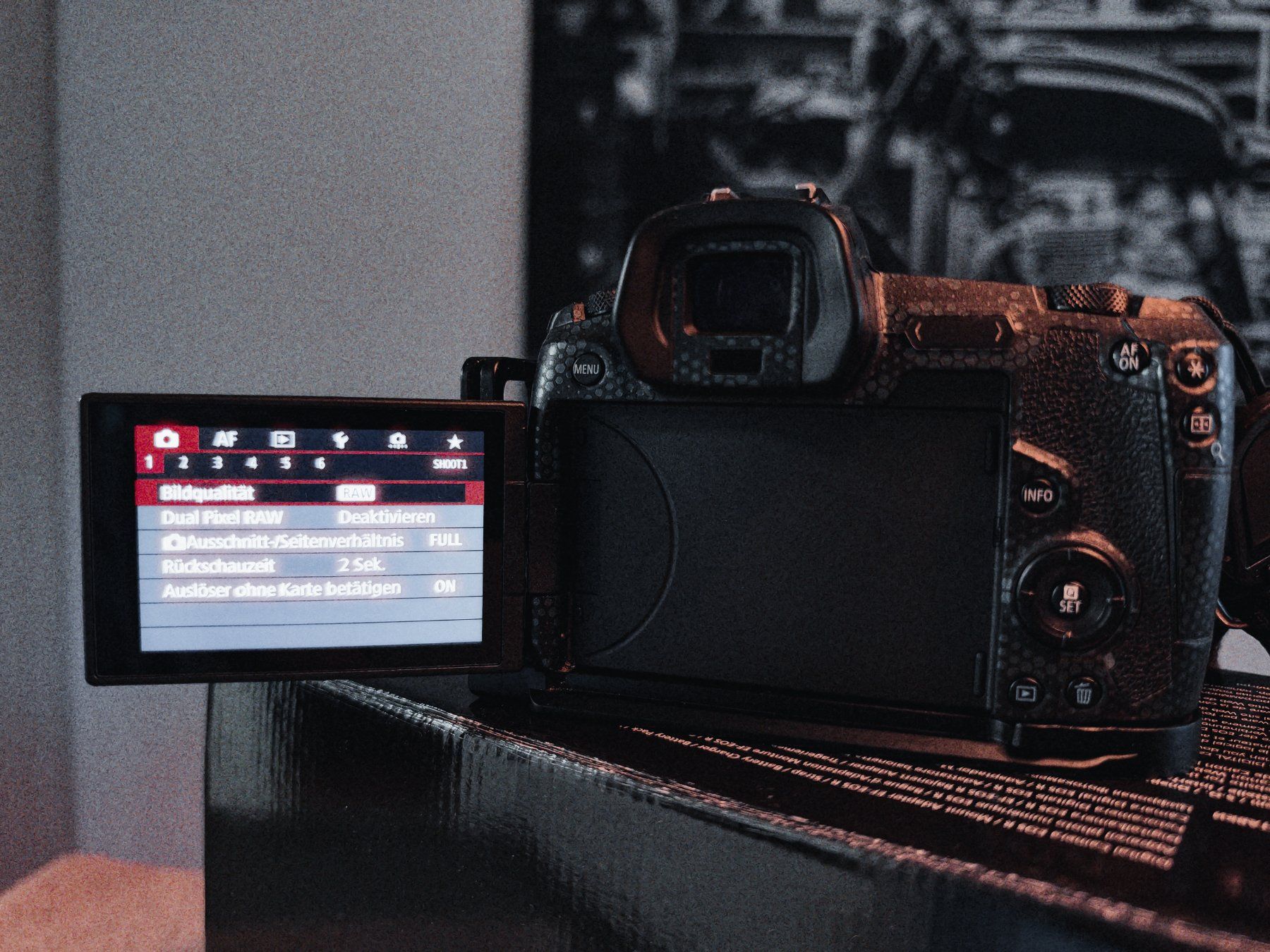 Canon Kamera: Canon EOS-R ab Fr. 1.-- – Gebraucht aus Hitzkirch von Mirimonika 1