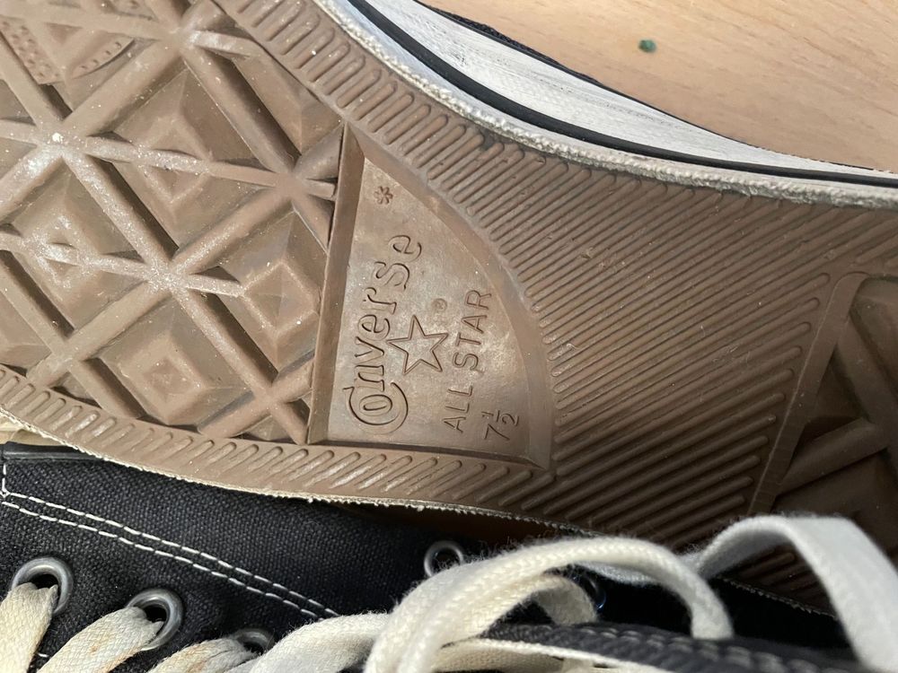 Kurt cobain limited edition converse sales