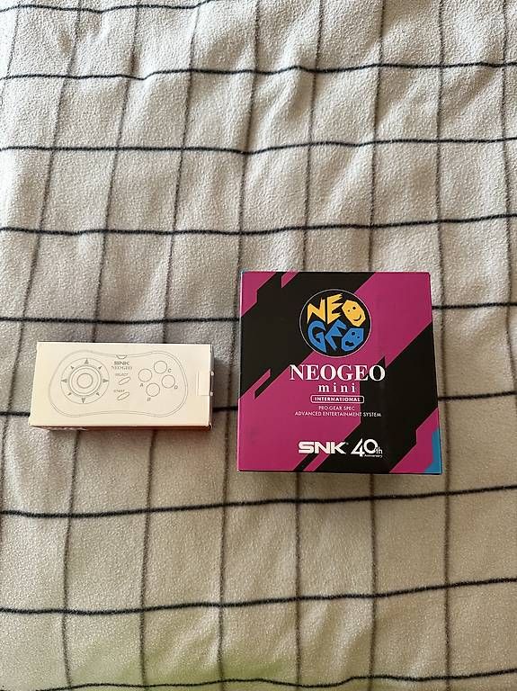 Console: SNK NeoGeo Mini International mit Controller Neu – Usato da Zermatt venduto da ber_sdz7