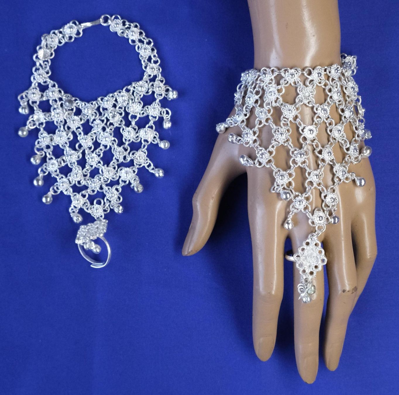 Bracciali & Braccialetti: Set 2x Handschmuck silberfarben aus Indien – Usato da Zürich venduto da Melody2000