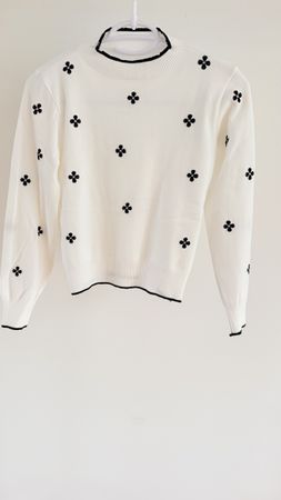 Damen Pullover weiss Grösse S floral Stickerei guter Zustand
