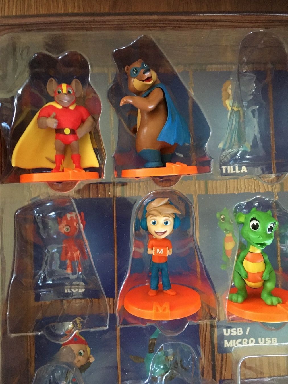 Migros Jouets: Figuren – D'occasion à Bauma par Budgerigar 3