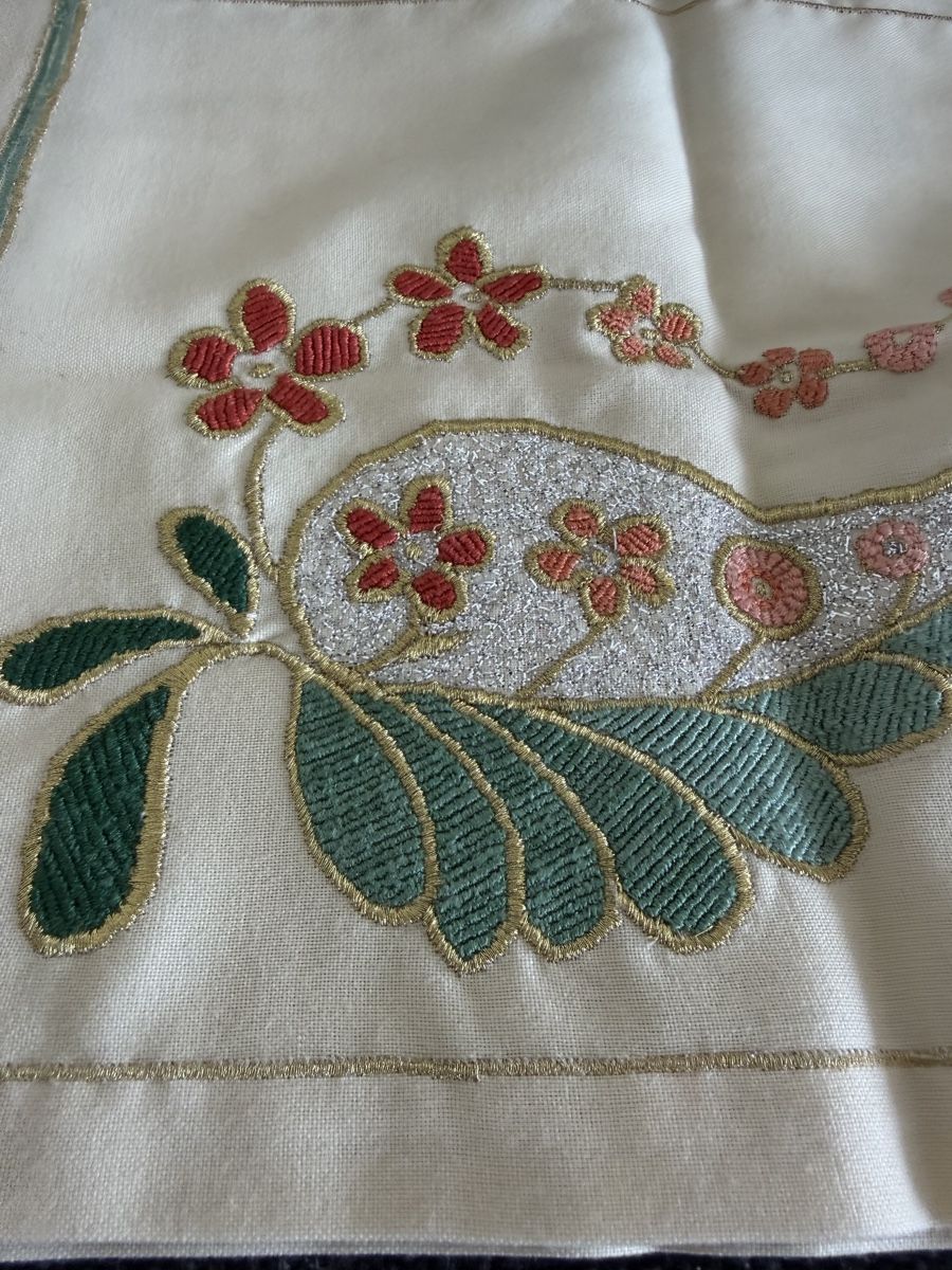 Tutte le decorazioni: 3 piece table cloth – Nuovo (secondo la descrizione) da Zürich venduto da sel_y8cx 6