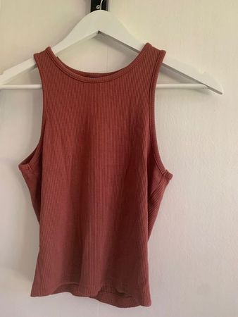 Top in altrosa