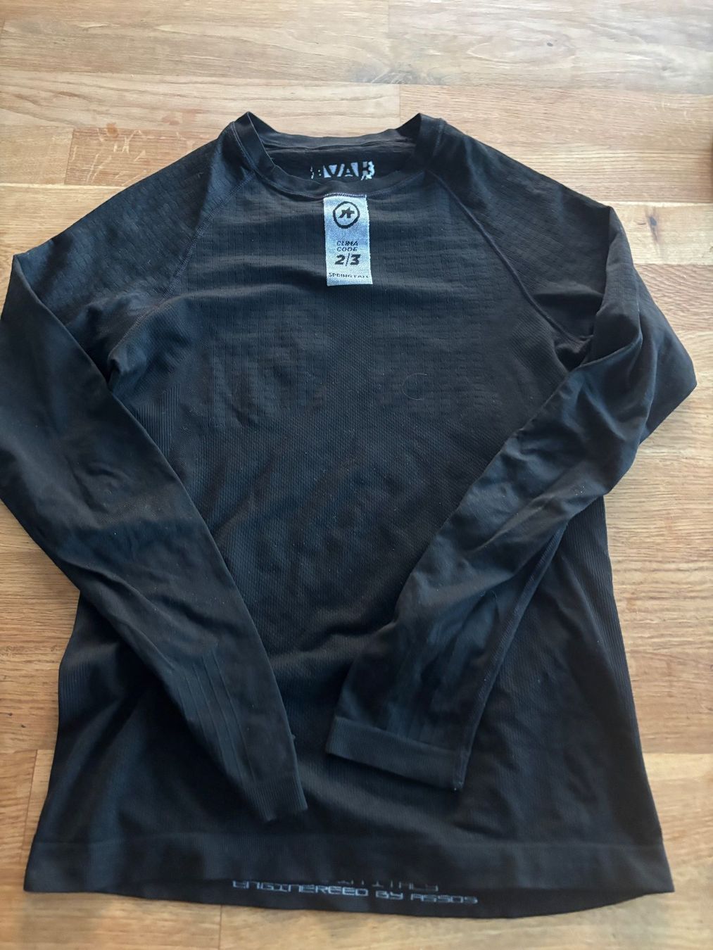 Sous-vêtements: Assos thermoleibchen spring fall size 2 – D'occasion à Geuensee par sonnetje 2