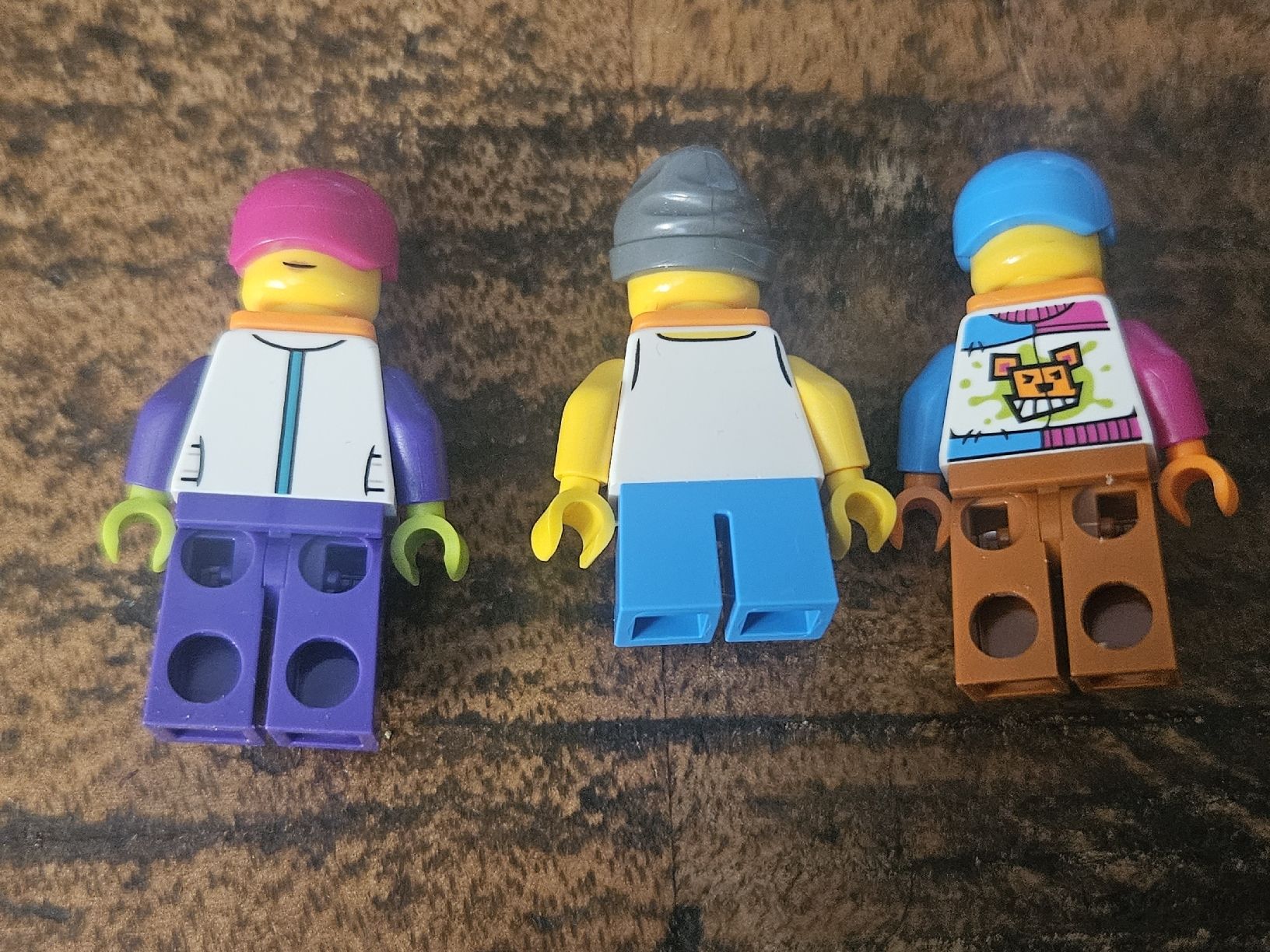 Lego Kit di costruzioni: lego lot de 3 figurines – Usato da Confignon venduto da Ecrofigs 1