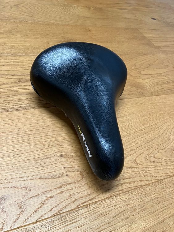 Pezzi di ricambio: Velo Plush Sattel – Usato da Obermumpf venduto da Estrela67