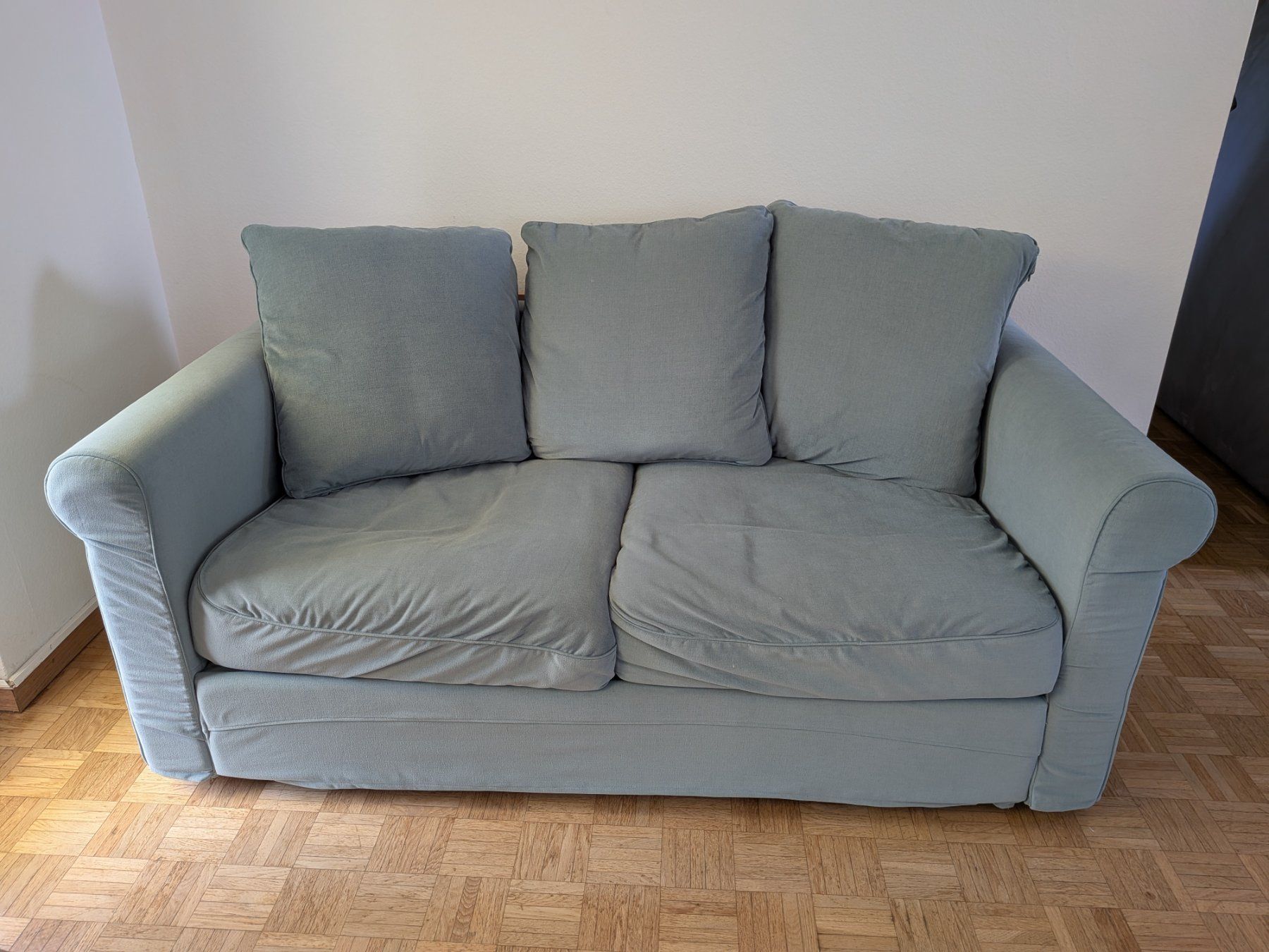 Ikea Sofas: 2-Sitzer Sofa von Ikea – D'occasion à Zürich par lis_r8vr