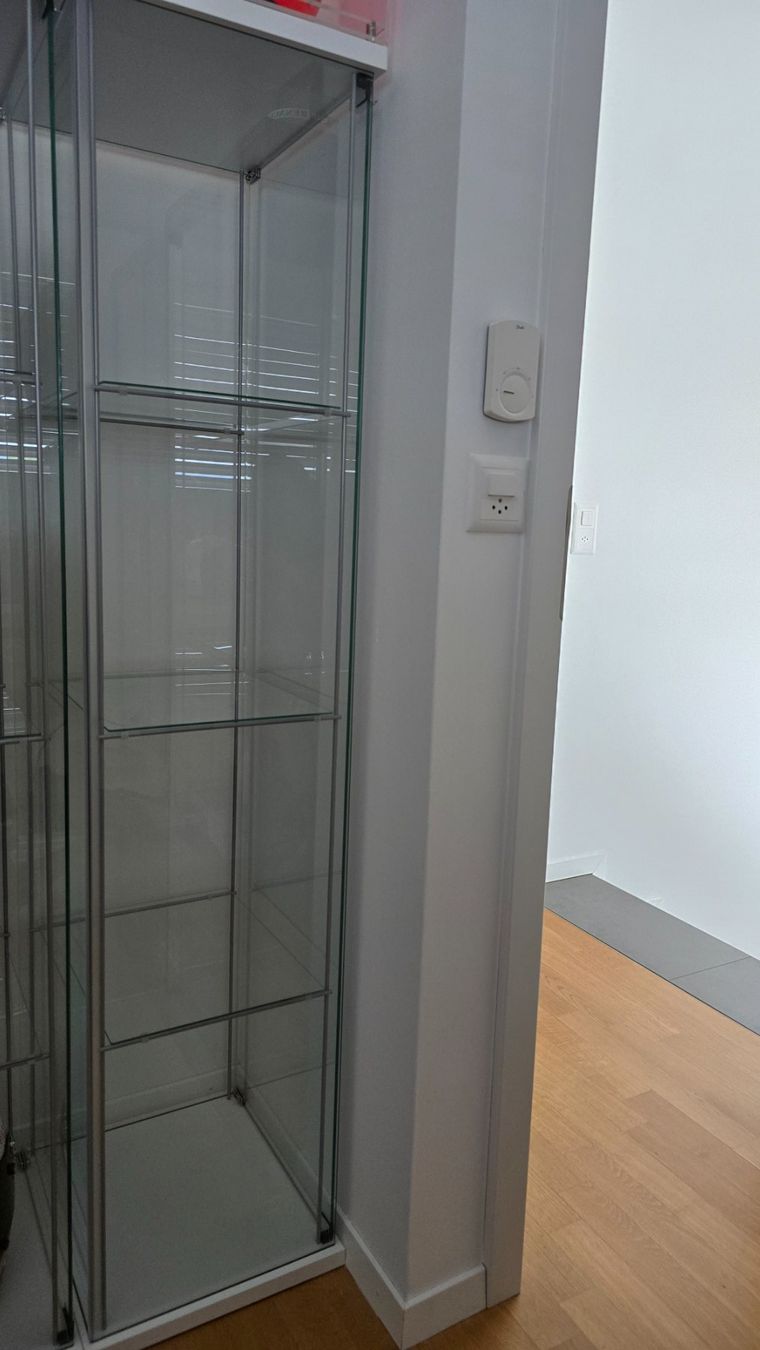 Ikea Vetrine: Vitrine – Usato da St-Sulpice VD venduto da GT3RS 2