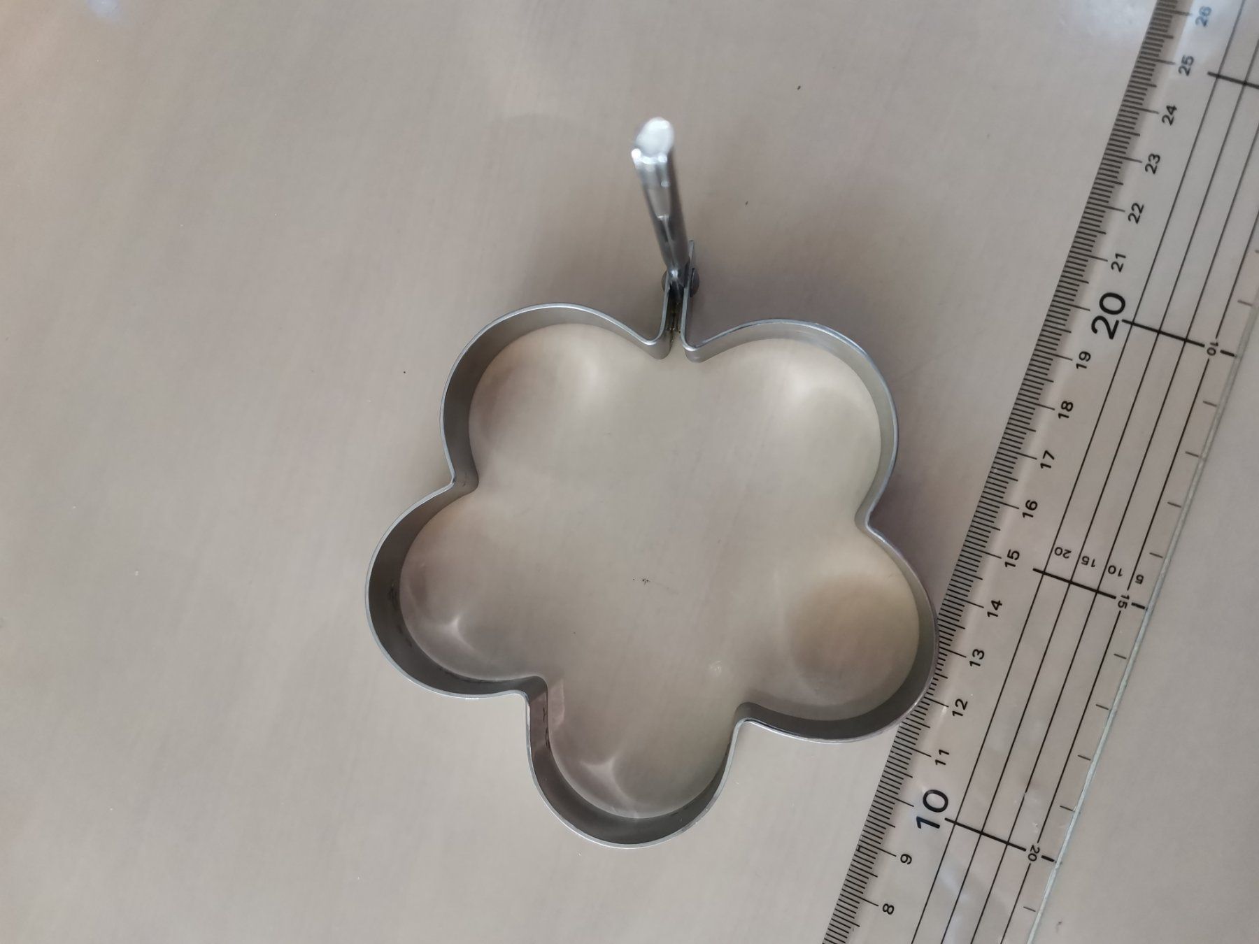 Elettrodomestici da cucina: Spiegeleiform Blume, Lebensmittelform – Usato da Liestal venduto da ITOlio 1