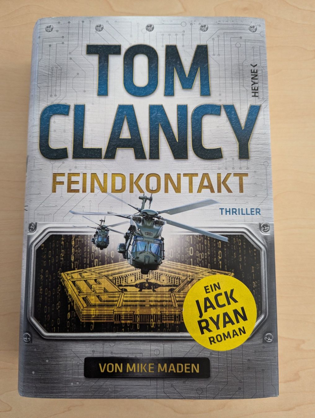 Bücher: Tom Clancy - Feindkontakt (Fester Einband) – Gebraucht aus Spiez von Crazyduck