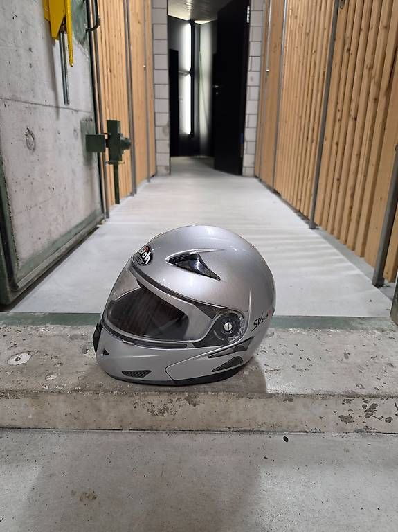 Airoh Helme & Visiere: Motorradhelm Airoh 55-56cm – Gebraucht aus Zürich von chrge1983