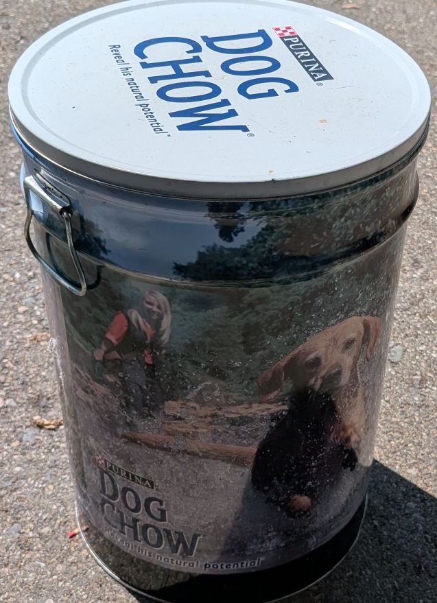 Contenitori & Simili: Hundefutter Behälter / Aufbewahrung – Usato da Hinwil venduto da lba_l8yp 1