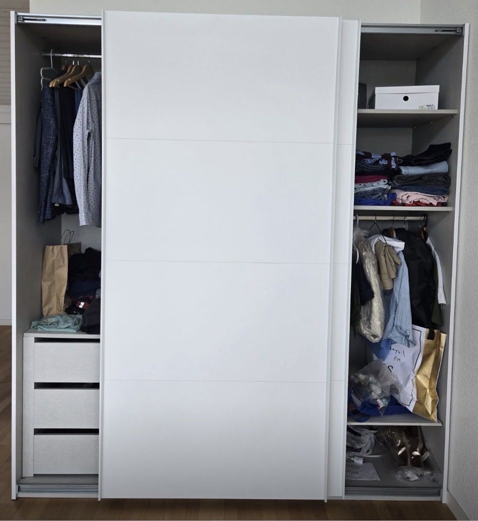 Armadi: Modern White Sliding Door Wardrobe, Great Condition! – Nuovo (secondo la descrizione) da Aesch BL venduto da kan_n6p2 2