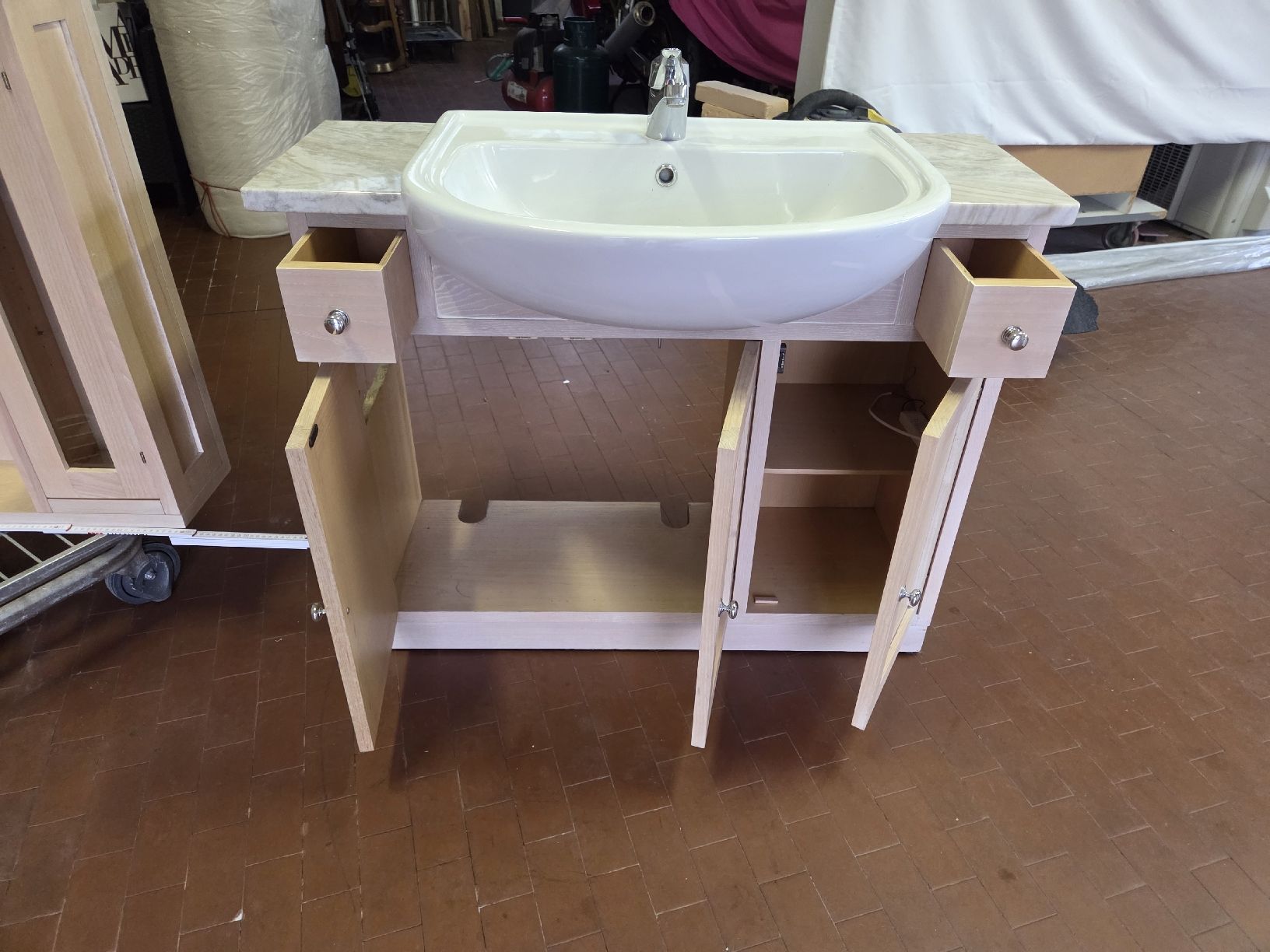 Armadietti a specchio: Mobile bagno completo – Usato da Coldrerio venduto da amasius_cisco 6