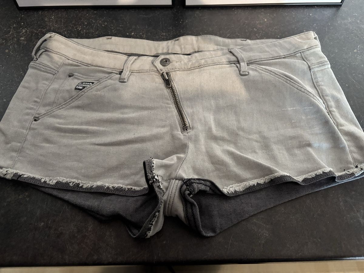 G-Star Pantaloni: G- Star Shorts – Usato da Vordemwald venduto da ste_g86z