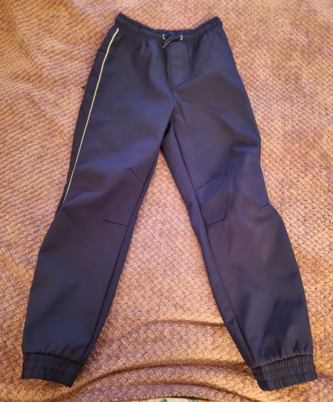 Pantaloni: Softshellhose Jungen Gr. 128/134 Herbst Winter blau – Nuovo (secondo la descrizione) da Utzenstorf venduto da Ernie_und_Bert