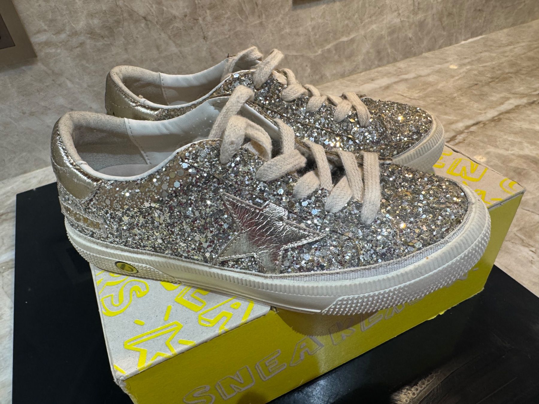 Golden Goose Scarpe per ragazze: Basket Golden Goose T32 – Usato da Conches venduto da chn_hgl6 1