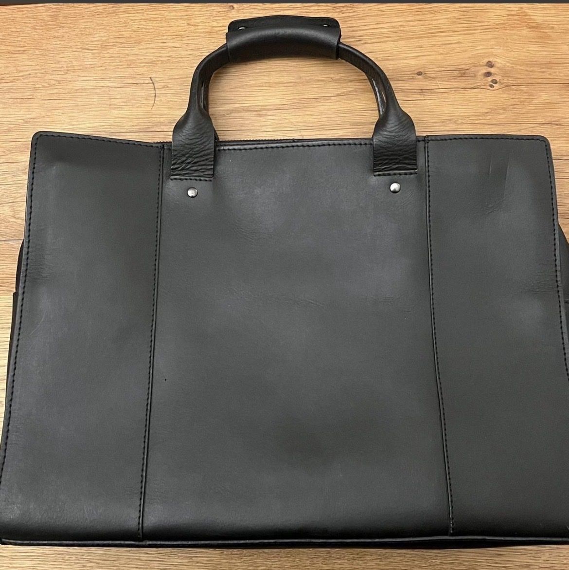 Valigie & Borse: Ledertasche schwarz – Usato da Uetendorf venduto da derbaer200