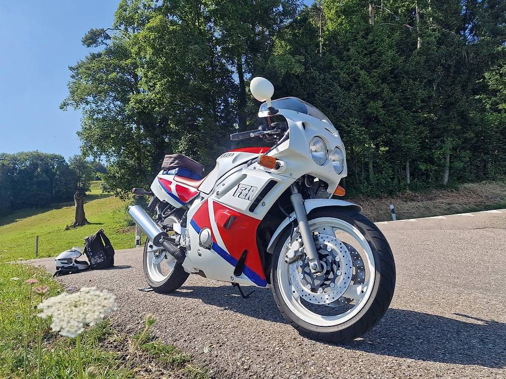 Yamaha Strasse: Yamaha FZR 600 – Gebraucht aus Dietschwil von yama125er 2
