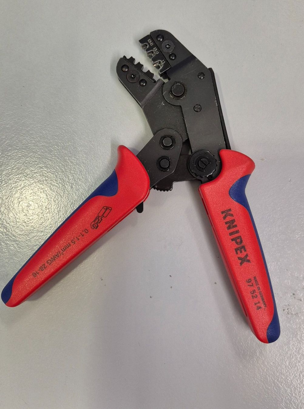 Knipex Tous les outils: Crimpzange Knipex – D'occasion à Ebikon par Dan40
