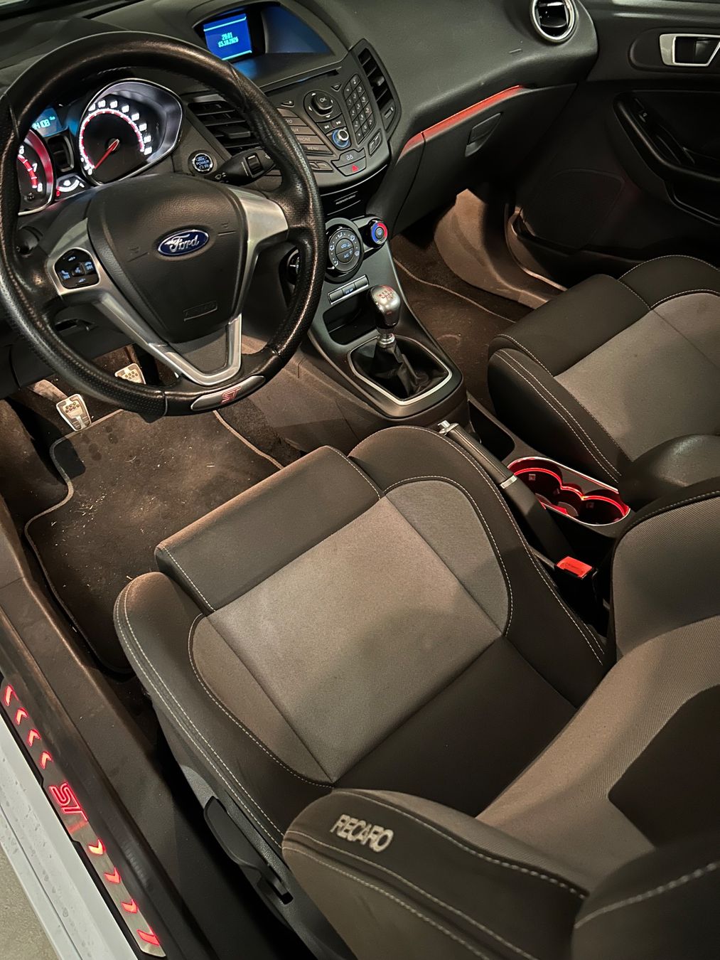 Automobili: Ford Fiesta ST – Usato da Laupen BE venduto da flo_pzm5 7