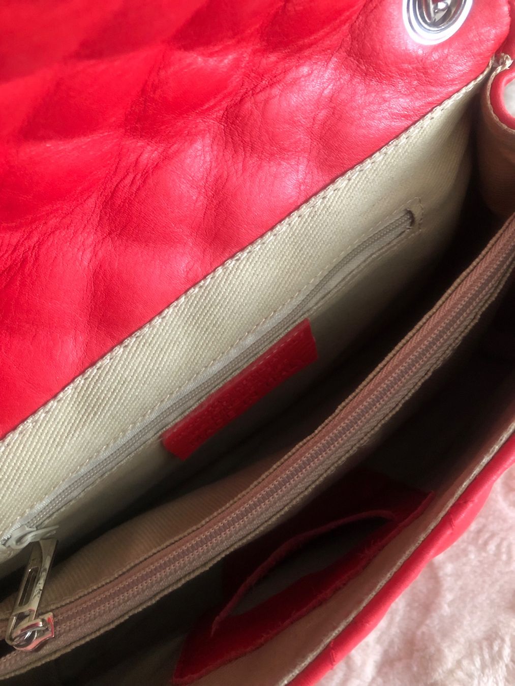 Taschen für Damen: Gesteppte echt Leder Tasche mit Ketten, rot – Gebraucht aus Aesch LU von Montana70 3