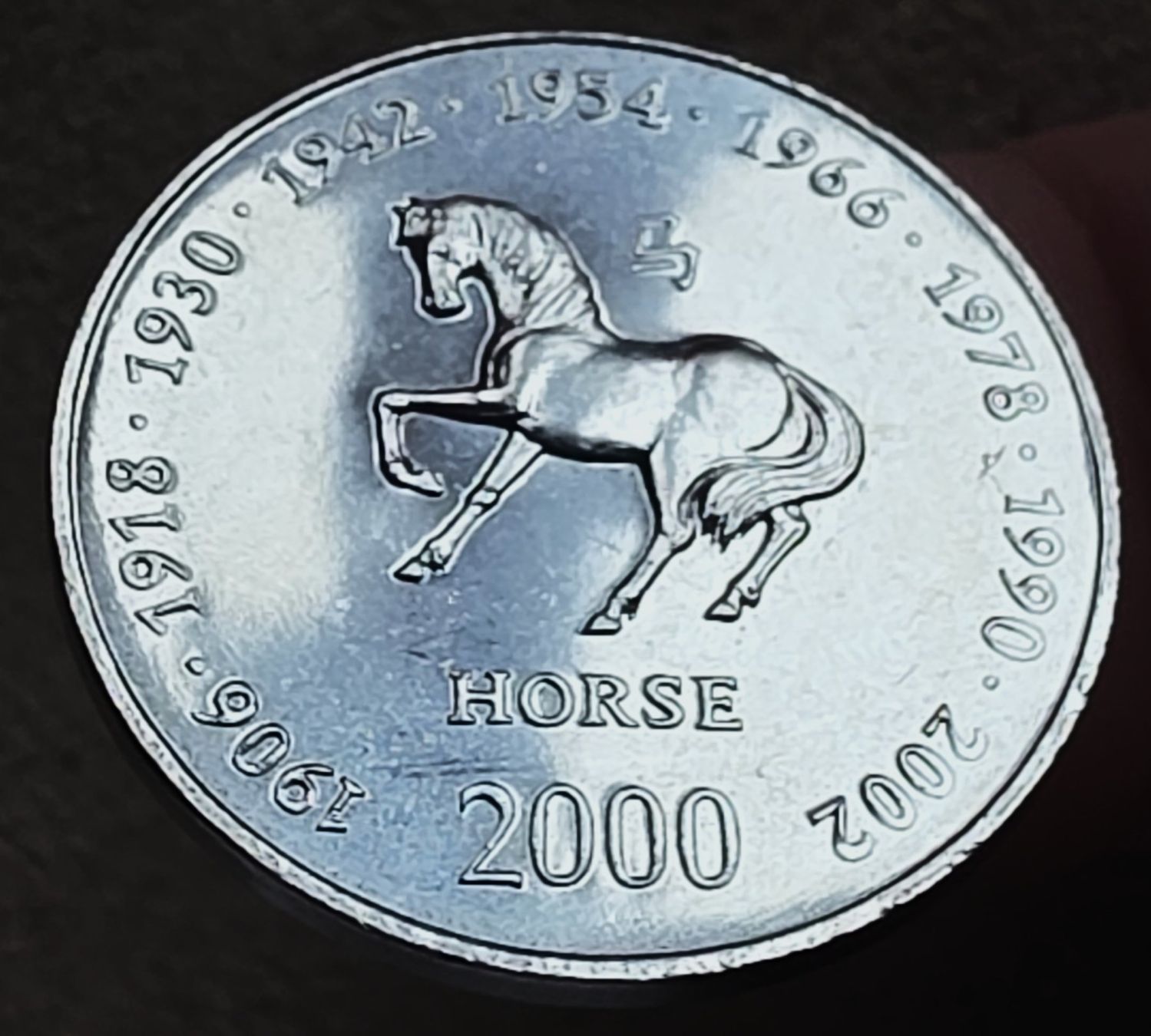 Tutti le monete: SOMALIEN 10 SHILLINGS 2000 UNZ. – Nuovo (secondo la descrizione) da Winterthur venduto da Creso70
