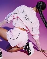 Juicy Couture Giacche: Juicy Couture & Reebok – Nuovo e nell'imballaggio originale da Zürich venduto da ReStyle.