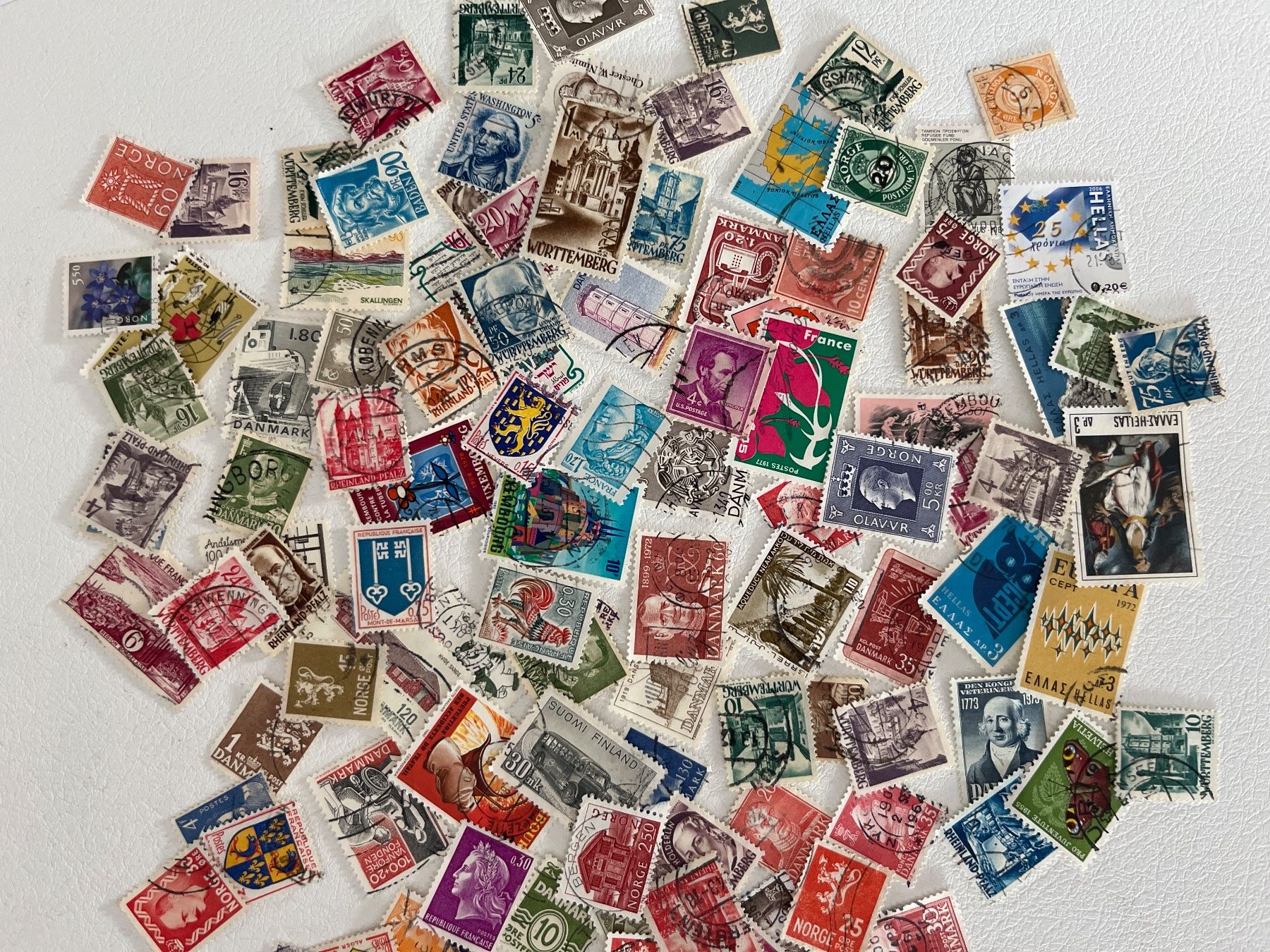 Tutti i francobolli: Lot 7: Lot mit mix Briefmarke – Usato da Chiasso venduto da AzenYa 1
