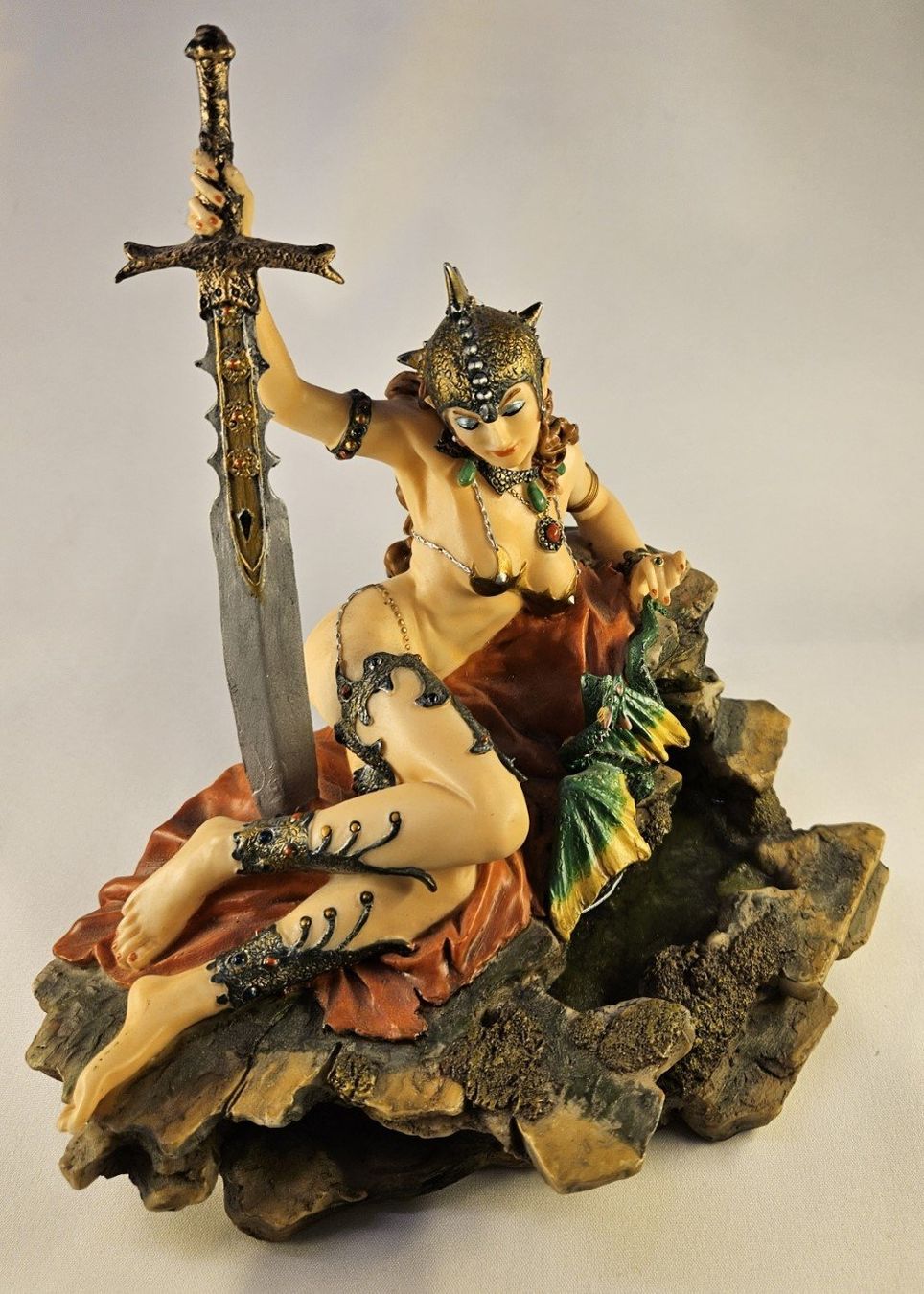 Figurines: Fantasy Figur "Kriegerin mit Drache" – D'occasion à Illnau par Beriev 1