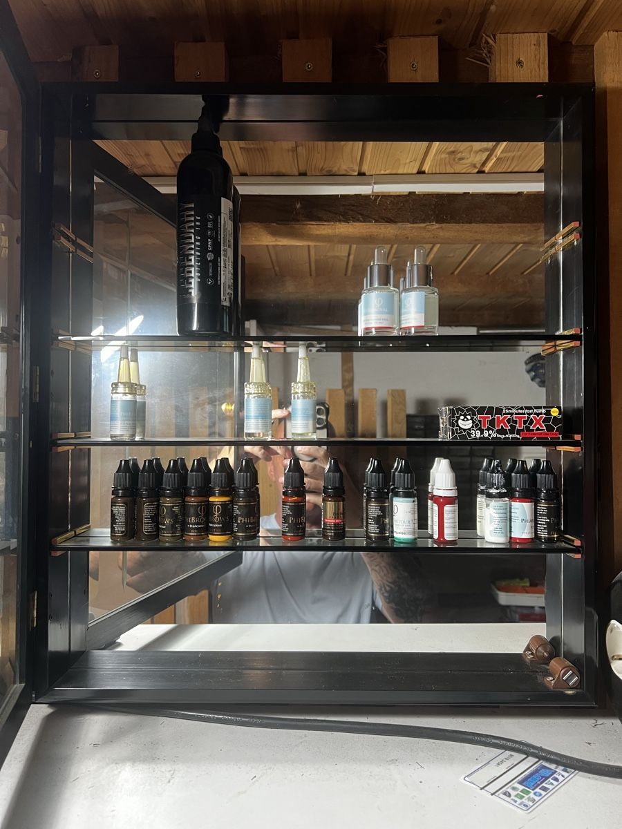 Vetrine: Vitrine  – Usato da Reinach BL venduto da PAT-Jabar 1