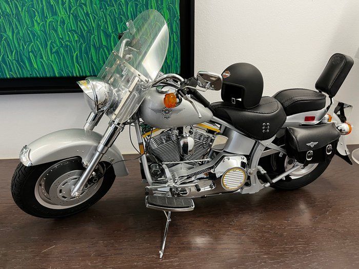 Kit di modellismo & Modellini statici: Harley-Davidson "Fat Boys" éch. 1/4 métal, Kit monté – Usato da Mézery-près-Donneloye venduto da denzer
