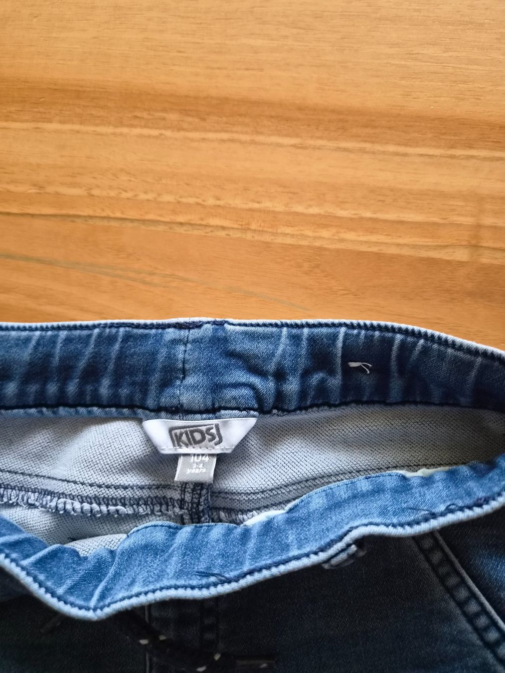 Pantaloni: Set / 3 Stk. Mädchen Jeans, Grösse 104 – Usato da Ibach venduto da urs_sl5h 9